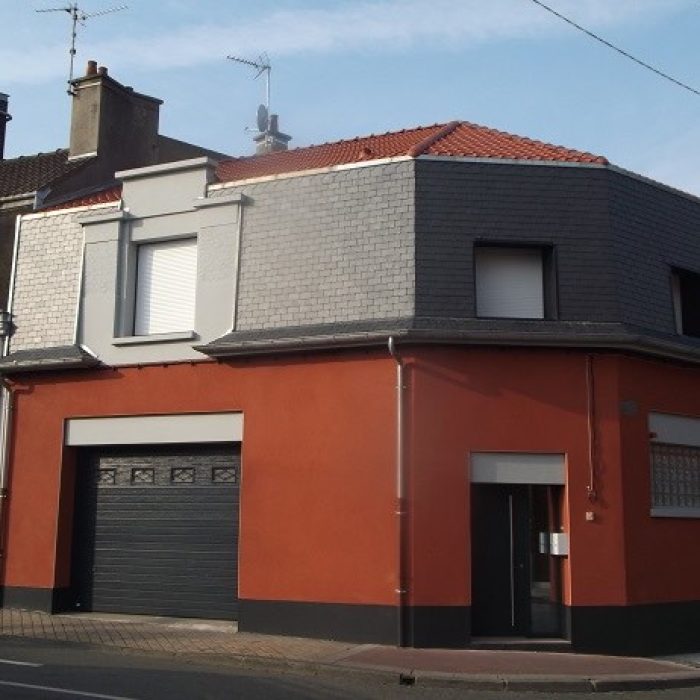 Toiture traditionnelle - Tuiles et brisis en ardoises naturelles